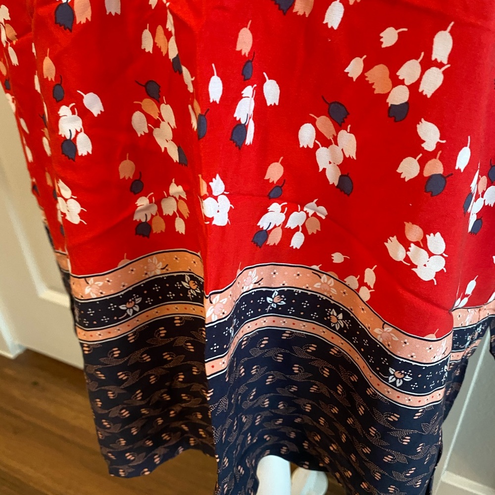 LOFT Tulip 🌷 Long Sleeve Top - Picture 7 of 10